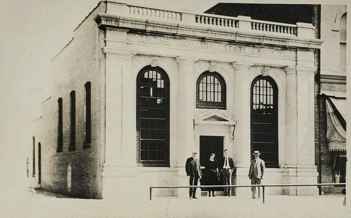 Armada - Old Post Card Photo (newer photo)